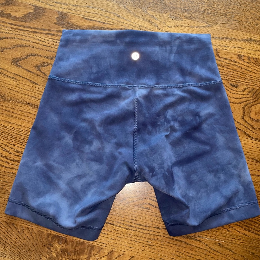 Lululemon Align 4” Shorts - Size 6